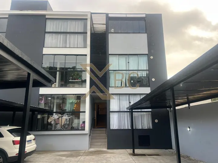 Edifício Porto Marseille – Apartamento Duplex no Bairro da Barra, Balneário Camboriú