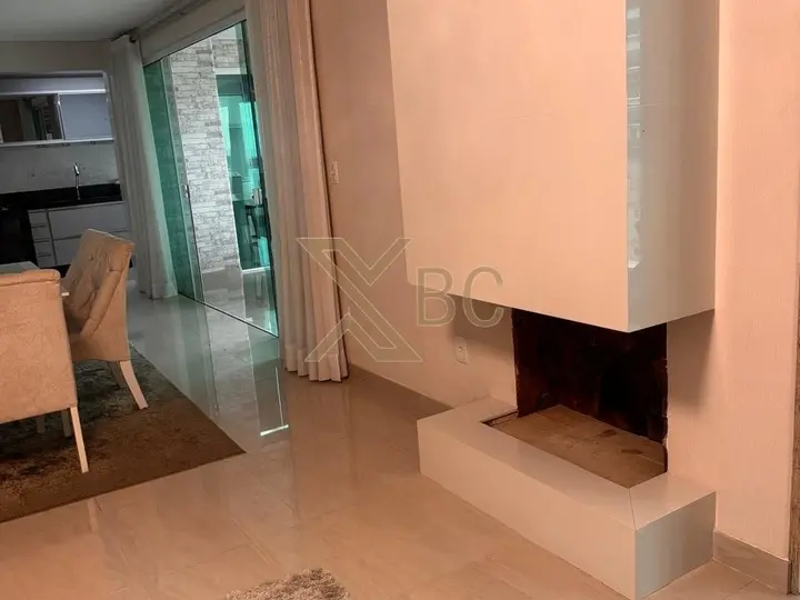 Apartamento no Sea's Tower em Meia Praia, Itapema