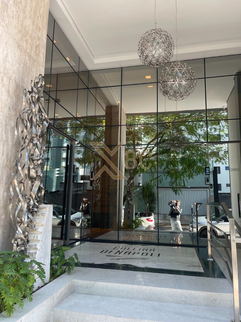 Apartamento de 3 Suítes à Venda no Edifício Colina di Napoli - Centro de Balneário Camboriú