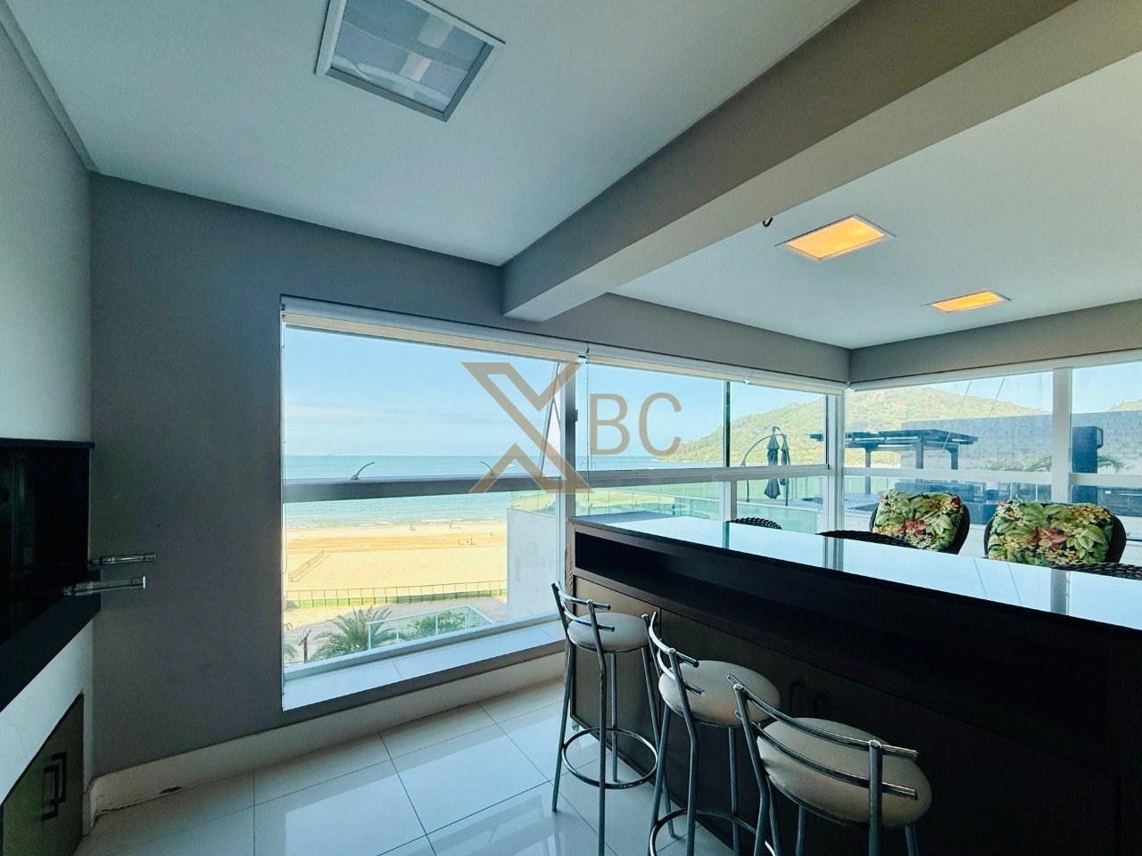 Edifício Acqua Residence - Frente Mar em Balneário Camboriú