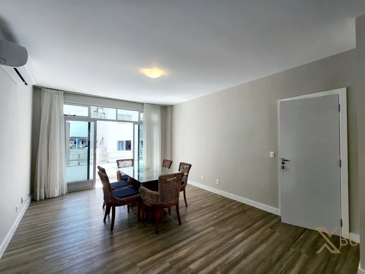 Edifício Santa Marina - Centro | Apartamento quadra mar com 3 dormitórios à venda em Balneário Camboriú