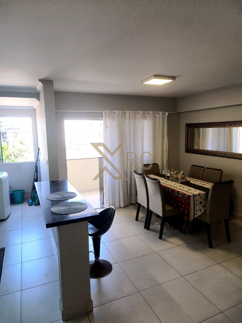 Edifício Mar Vermelho no Bairro Nações em Balneário Camboriú - Apartamento à Venda em Localização Estratégica