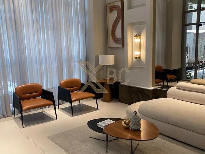 Apartamento de 3 Suítes à Venda no Edifício Colina di Napoli - Centro de Balneário Camboriú