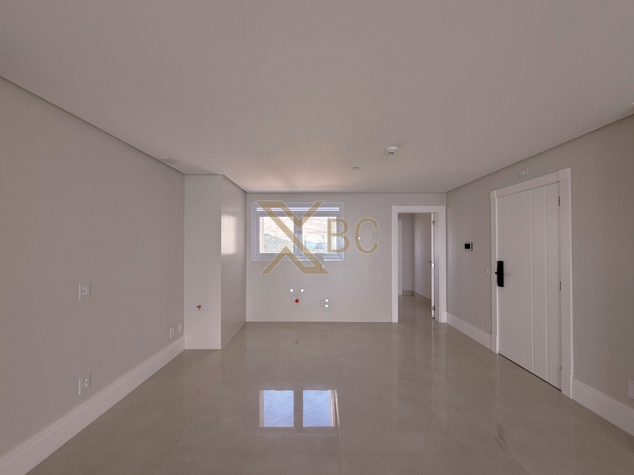 Apartamento 4 dormitórios em Centro Balneário Camboriú